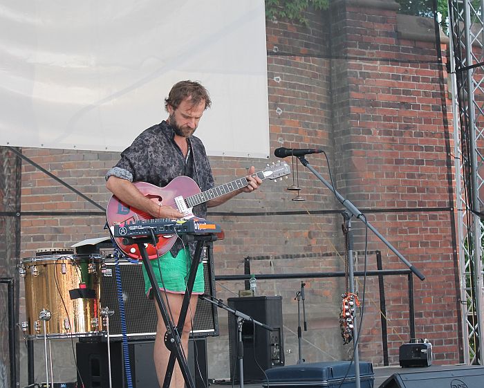 Vaclav Havelka V Jak Se Vam Libi Nejen O Please The Trees Radio Proglas