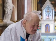 Na Velehradě pochovávají jezuitu Josefa Hladiše. Do posledních chvil pomáhal lidem, říká provinciál 